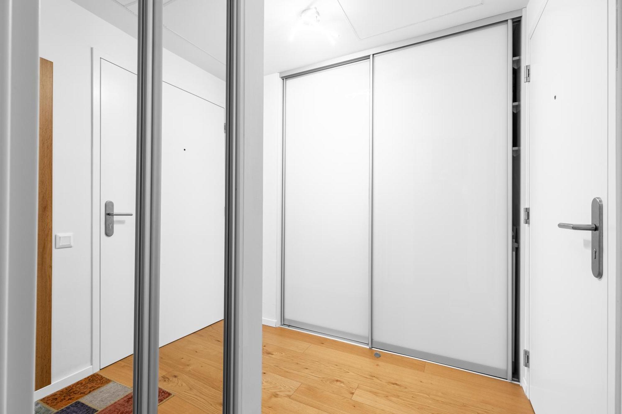 Apartmán Skypark Retreat With Balcony